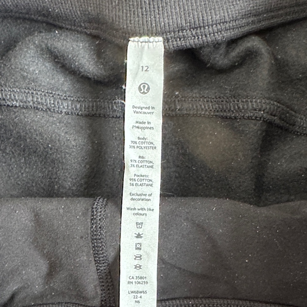 Lululemon Scuba High-Rise Cropped Jogger Black Size 12 - Picture 8 of 12